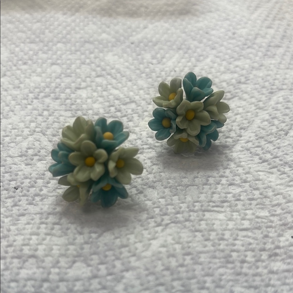 Floral Cluster Earrings